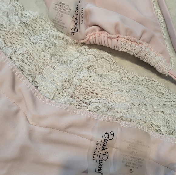 Beach Bunny Swimwear 3pc sets - Picture 10 of 10